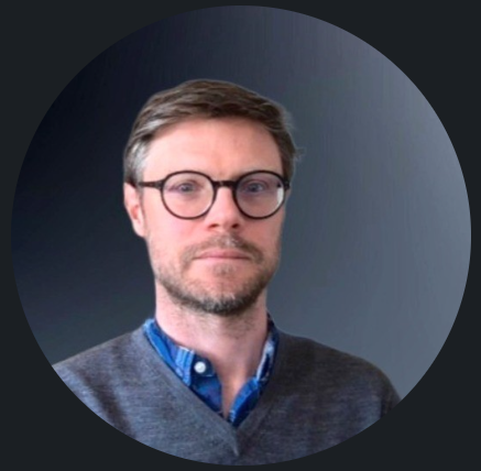 Photo de l'expert en relations sociales